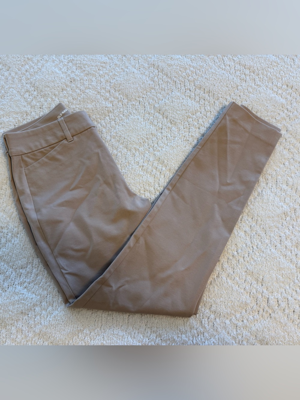 Old Navy women’s Khaki Straight Leg Chinos - Light Brown